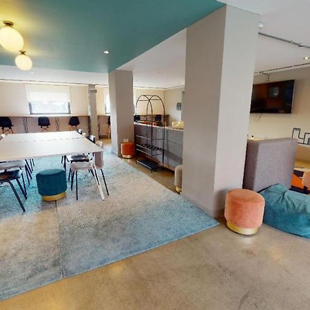 For Students Only Private Bedrooms With Shared Kitchen And Studios At Iq Haywood House In Londra Esterno foto