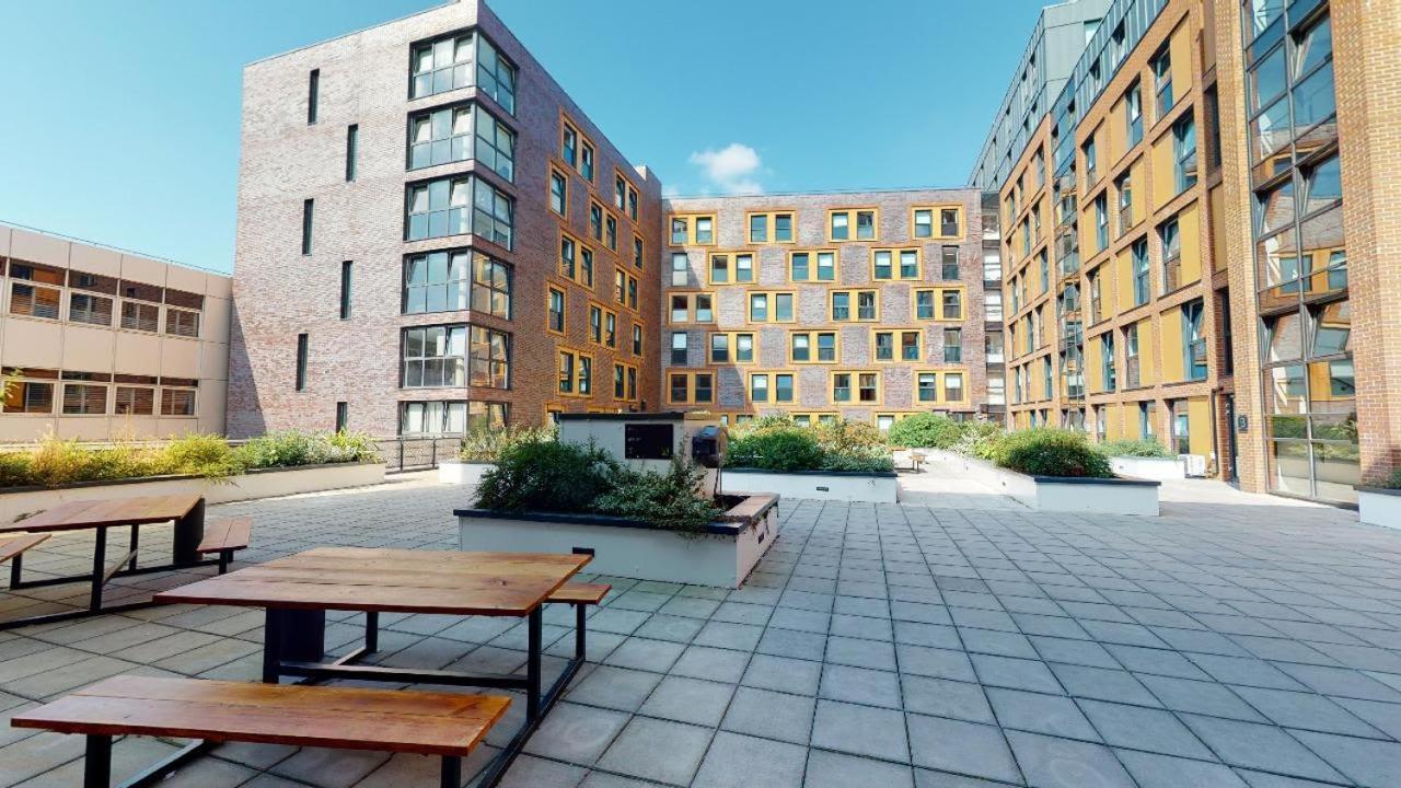 For Students Only Private Bedrooms With Shared Kitchen And Studios At Iq Haywood House In Londra Esterno foto
