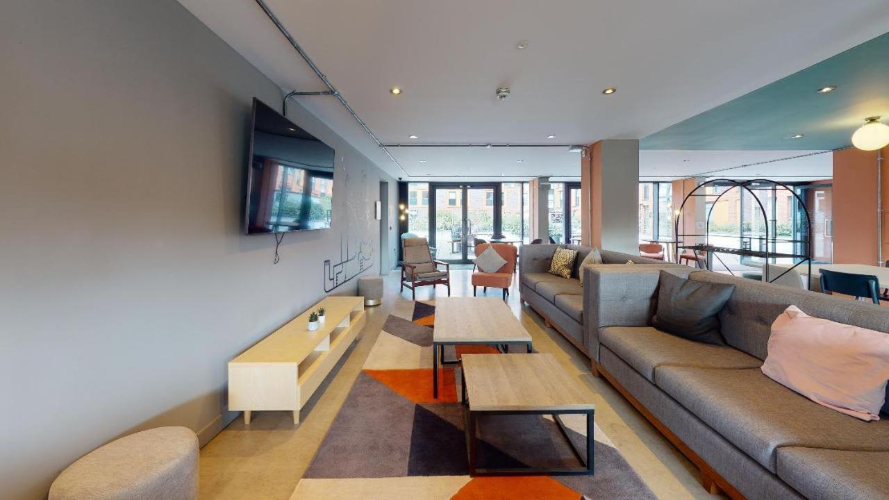 For Students Only Private Bedrooms With Shared Kitchen And Studios At Iq Haywood House In Londra Esterno foto