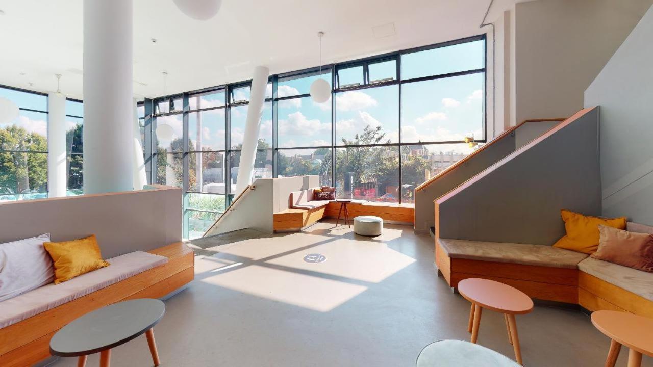 For Students Only Private Bedrooms With Shared Kitchen And Studios At Iq Haywood House In Londra Esterno foto